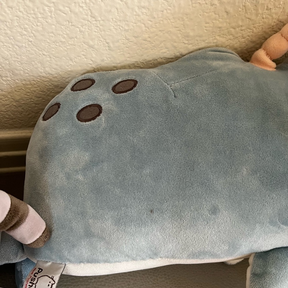 One set of (3) Pusheen Plushes - Picture 5 of 6